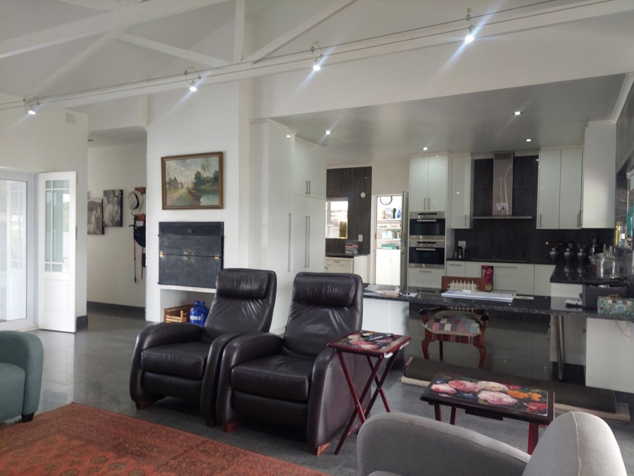4 Bedroom Property for Sale in Stilbaai Wes Western Cape